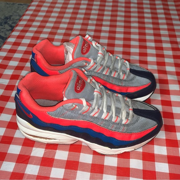 Nike Air Max 95 GS 'Grey Crimson Blue' size 3.5Y - Picture 9 of 10